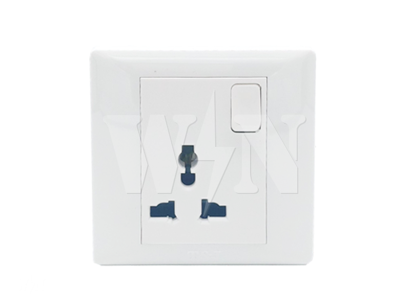 T&J DAZZLE 13A UNIVERSAL SWITCH SOCKET HB818S